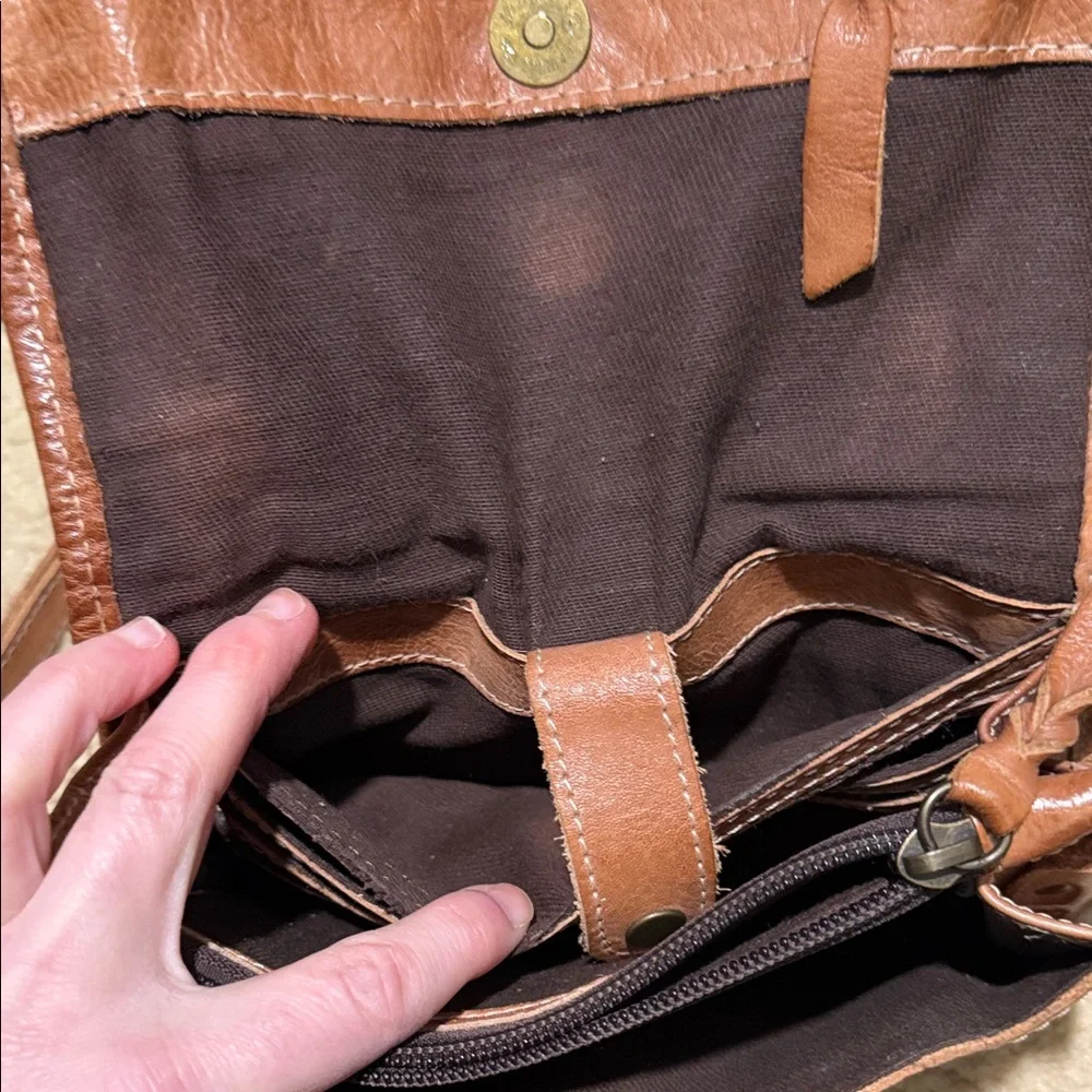 Bed Stu Tan Leather Amina Crossbody Bag. NWOT - Picture 5 of 7
